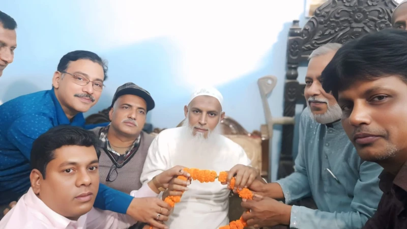 এমপি নির্বাচিত হয়েই মানবিক বার্তা অস্বচ্ছল হিন্দু ধর্মাবলম্বীদের জন্য ৫ লাখ টাকা অনুদান দিলেন কায়কোবাদ