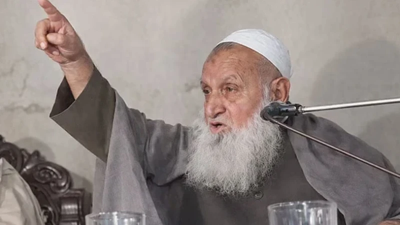 হেফাজত আমিরকে শপথ অনুষ্ঠানে আমন্ত্রণ জানালেন তারেক রহমান