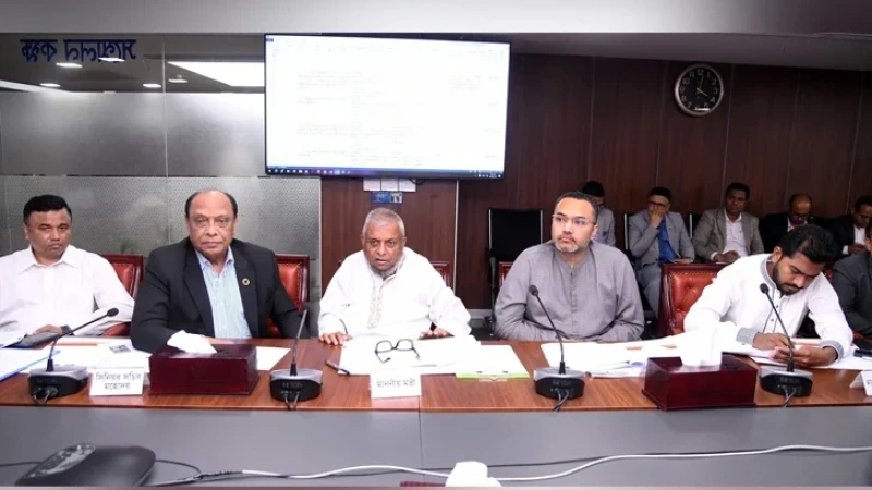 বিদেশের শ্রমবাজার সম্প্রসারণের হালনাগাদ প্রতিবেদন উপস্থাপন করতে হবে : প্রবাসীকল্যাণ মন্ত্রী