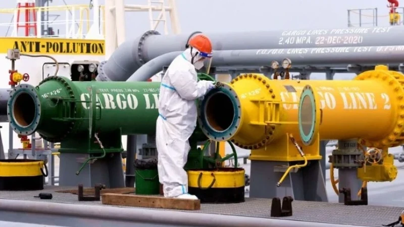 তেল শোধনাগারগুলোকে রপ্তানি স্থগিতের নির্দেশ দিয়েছে চীন: ব্লুমবার্গ