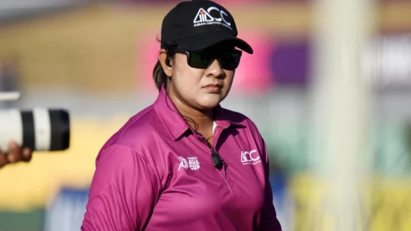 মেয়েদের সাহসী ও সোচ্চার হতে হবে