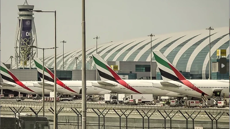 দুবাই বিমানবন্দরে সাময়িকভাবে ফ্লাইট চলাচল বন্ধ