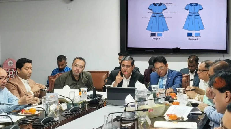 বিনামূল্যে ড্রেস-ব্যাগ-জুতা পাবে প্রাথমিক শিক্ষার্থীরা