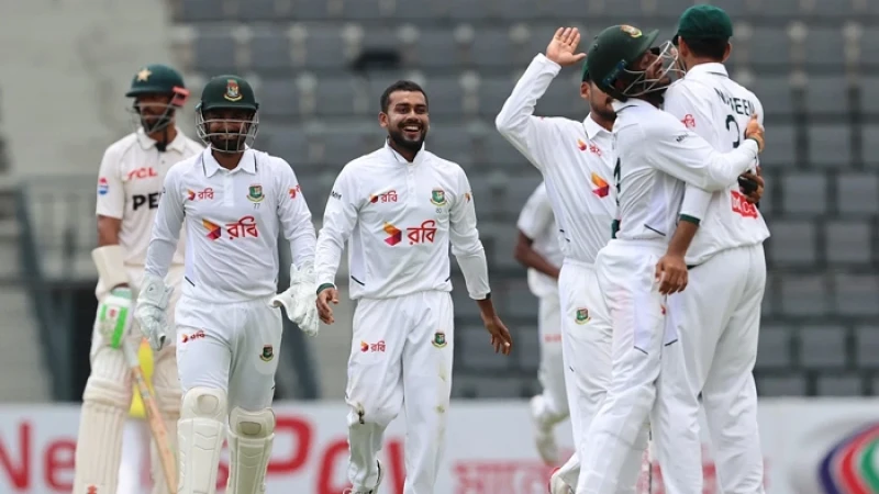 চার উইকেট নিয়ে প্রথম সেশন বাংলাদেশের