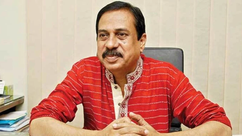 সাংবিধানিক প্রক্রিয়ায় পদত্যাগ করতে চেয়েছিলেন শেখ হাসিনা