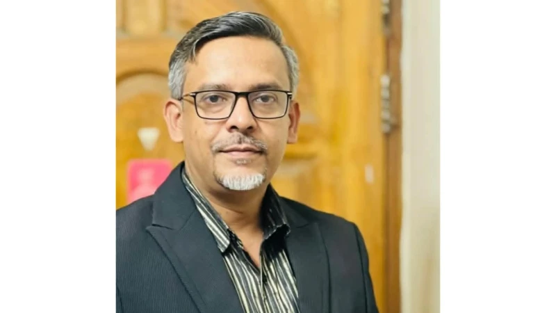 ফাউন্ডার্স কমিউনিটি ক্লাব লিমিটেডের লিগ্যাল অ্যান্ড কমপ্লায়েন্স সাব-কমিটির চেয়ারম্যান হলেন আমান উল্লাহ সরকার