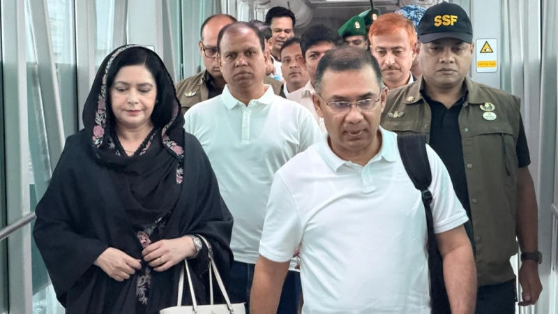 কক্সবাজারে পৌঁছেছেন প্রধানমন্ত্রী