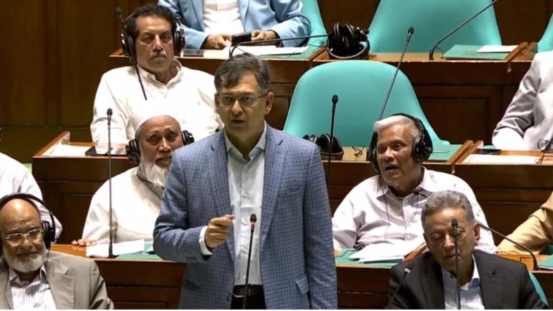 দেশের ৭৫টি কারাগারে মোট বন্দি আছে ৭৭ হাজার ৪০ জন