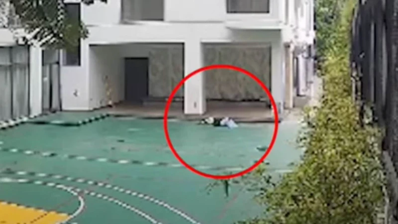 রাজধানীতে বহুতল ভবনের ছাদ থেকে ফেলে গৃহকর্মীকে হত্যা