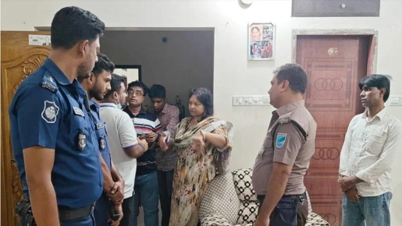 নরসিংদীতে বাসার গ্রিল কেটে ৫০ লাখ টাকা ও ৮ ভরি স্বর্ণালংকার চুরি