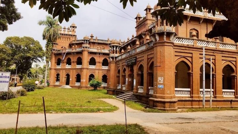 ঢাবি অনির্দিষ্টকালের জন্য বন্ধ ঢাবি, হল ছাড়ার নির্দেশ