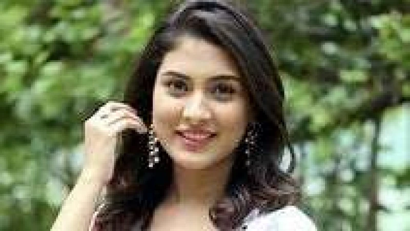 মেহজাবীন চৌধুরী সবার শীর্ষে!