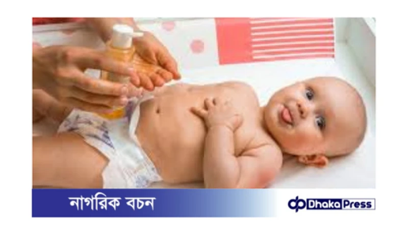 শিশুর স্বাস্থ্যের জন্য মায়ের স্পর্শ: মালিশের অপার ক্ষমতা