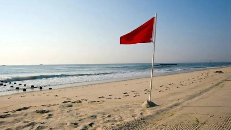 সাগরে গভীর নিম্নচাপ, চার বন্দরকে ১ নম্বর দূরবর্তী সতর্কসংকেত