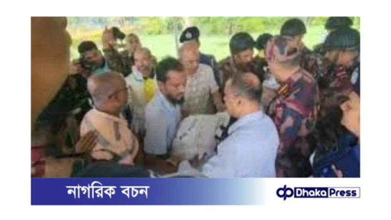 ফেনীর বন্যাদুর্গতদের পাশে স্বরাষ্ট্র উপদেষ্টা