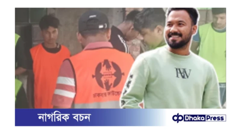 বন্যাকবলিত এলাকায় ‘ডাকবাক্স ফাউন্ডেশন’-এর মাধ্যমে বন্যার্তদের রান্না করে খাওয়াচ্ছেন পলাশ