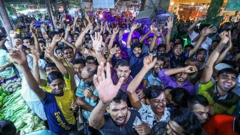 ঝুঁকিপূর্ণ পরিত্যক্ত ভবন সিলগালায় ব্যবসায়ীদের বাধা