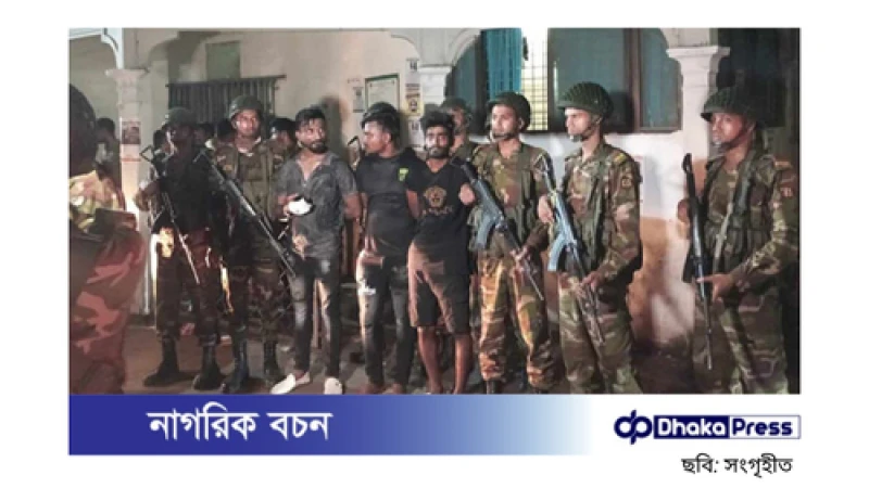 ঢাকা মেডিকেল হাসপাতালে হামলা: চারজন আটক