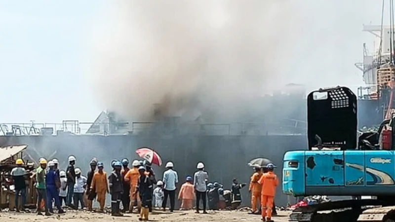 বিস্ফোরণের পর এসএন শিপইয়ার্ড ৩ মাস বন্ধ, ২৬ লাখ টাকা জরিমানা