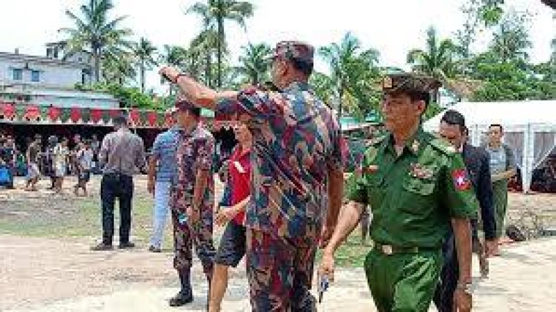 মিয়ানমার থেকে ৮৫ বাংলাদেশি দেশে ফিরলেন, ১২৩ বিজিপি-সেনা সদস্য সেদেশে ফিরে যাচ্ছেন