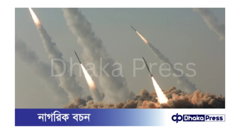 মাত্র একদিনেই ইসরায়েলে ২৪০ টিরও বেশি রকেট ছুড়েছে হিজবুল্লাহ