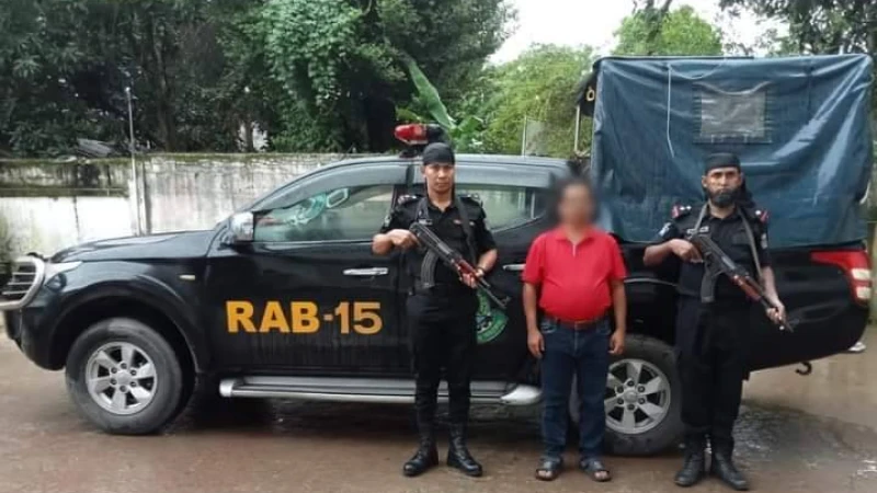 কক্সবাজারে মৎস্যজীবীলীগ নেতা গ্রেফতার। 