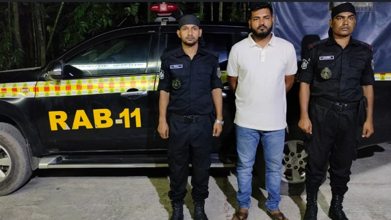 নোয়াখালীতে যুবলীগ নেতাকে হত্যা মামলায় গ্রেপ্তার