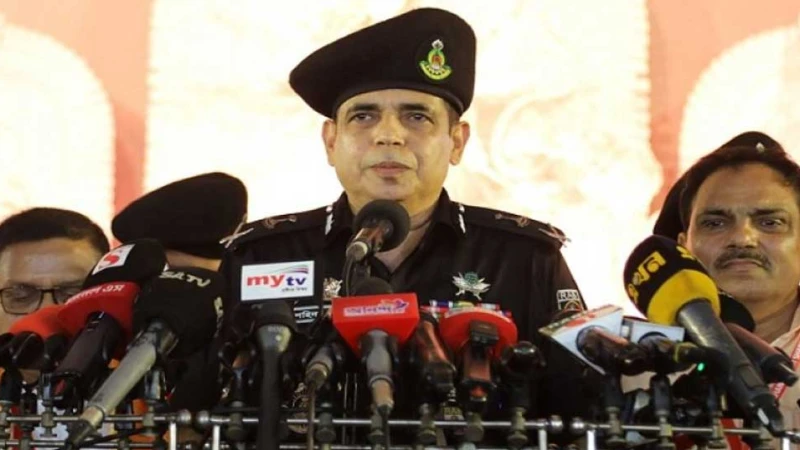 গুজব বিরোধী সতর্কবার্তা ও পূজা নিরাপত্তা ব্যবস্থা: র‌্যাব ডিজি