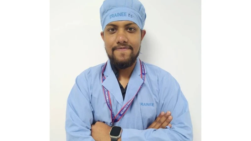 অভিনন্দন না দিয়ে পাশে থাকার আহবান মাহমুদ এর!