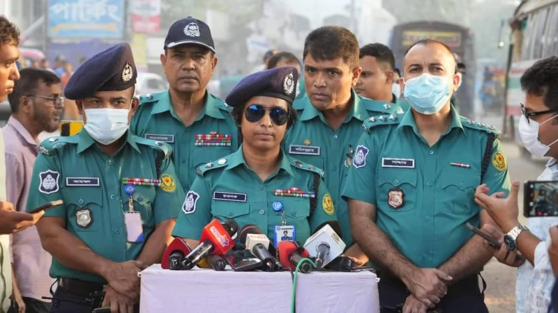 মহানগরীর আইন-শৃঙ্খলা রক্ষায় ঢাকা মেট্রোপলিটন পুলিশের বিশেষ চেকপোস্ট কার্যক্রম শুরু