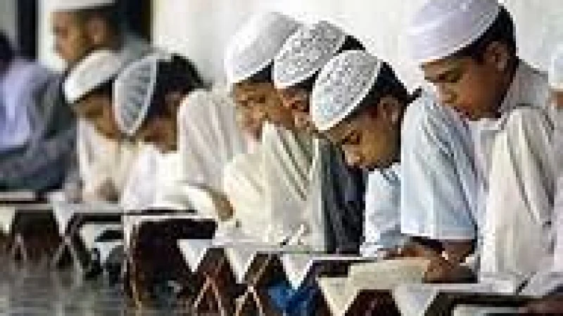 আল্লাহর কাছে হাফেজদের বিশেষ মর্যাদা যে কারণে