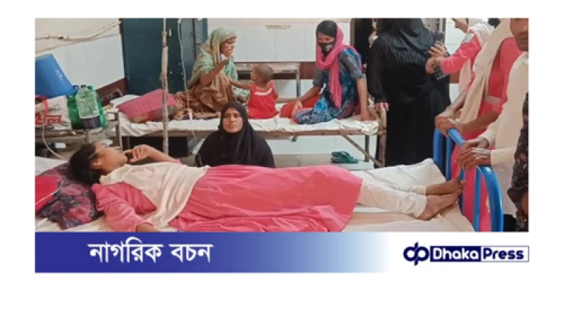 শ্রেণিকক্ষে হঠাৎ শিক্ষার্থীদের অসুস্থতা, ৭ জন হাসপাতালে
