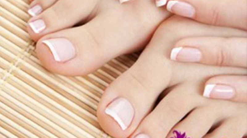 গরমে নখের যত্নে