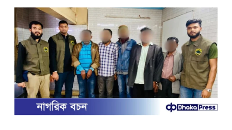 যাত্রীবেশে হাইয়েস গাড়ি নিয়ে ছিনতাই; ১১ টি মোবাইল ফোন ও গাড়িসহ  চক্রের পাঁচজনকে গ্রেফতার করেছে সিটিটিসি