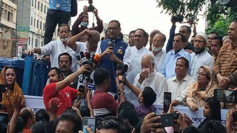 বাইরের কে ভিসানীতি দিল এ নিয়ে শেখ হাসিনার মাথাব্যথা নেই: কাদের