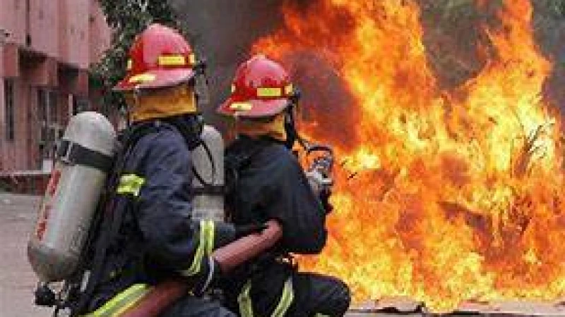 আদাবরে ভবনের বেজমেন্টে আগুন