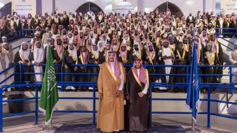 মদিনা বিশ্ববিদ্যালয়ের সমাবর্তনে ইসলামী ব্যক্তিত্বদের সম্মাননা