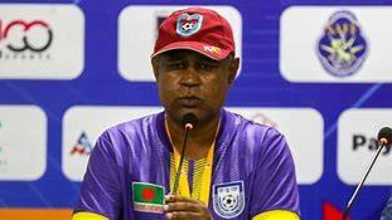 পদত্যাগপত্র দেবেন ছোটন