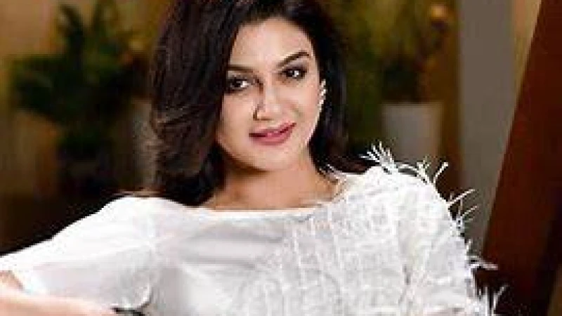 ঢাকার চেয়ে কেন কলকাতায় বেশি কাজ করেন জয়া