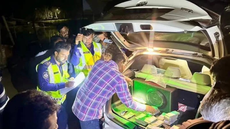 গাইবান্ধা এলজিইডির নির্বাহী প্রকৌশলী মো. ছাবিউল ইসলামের কাছ থেকে ৩৬ লাখ ৯৪ হাজার ৩০০ টাকা জব্দ করেছে পুলিশ!