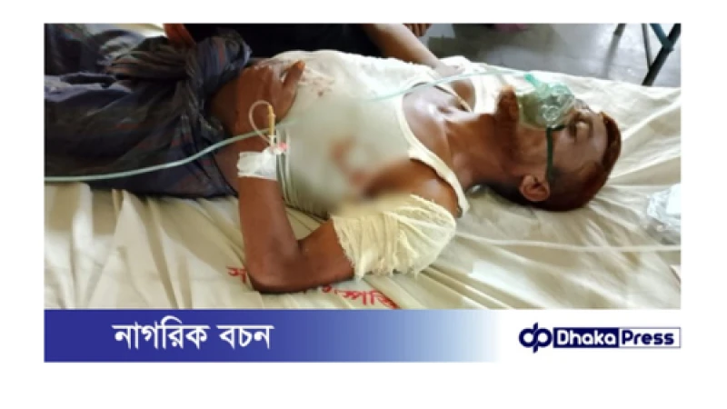 কুড়িগ্রামে আঃলীগ নেতাকে প্রকাশ্যে কোপালো যুবদল কর্মীরা