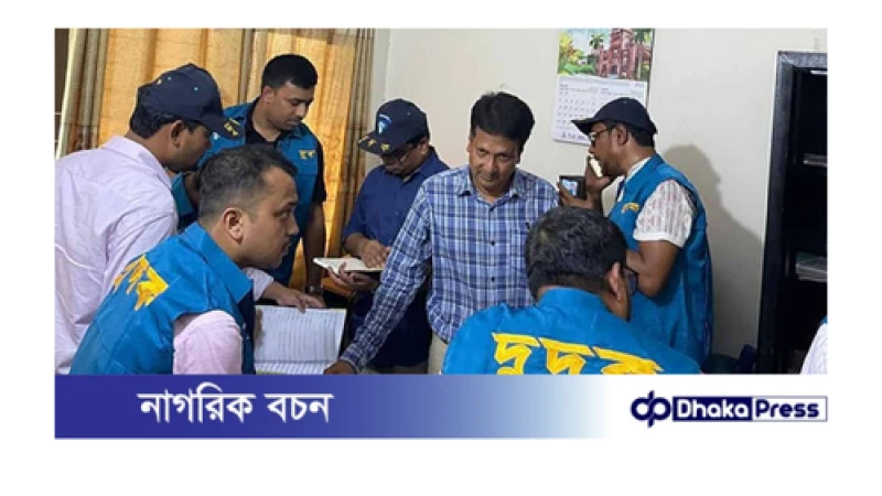ঘুষ গ্রহণকালে হাতেনাতে গ্রেপ্তার ডিএসসিসির ওয়ার্ড সচিব কুতুবউদ্দিন সোহেল