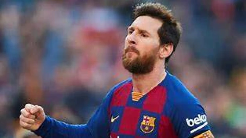 পিএসজি সমর্থকেরা শেষ ম্যাচেও অপমান করতে ছাড়েনি মেসিকে