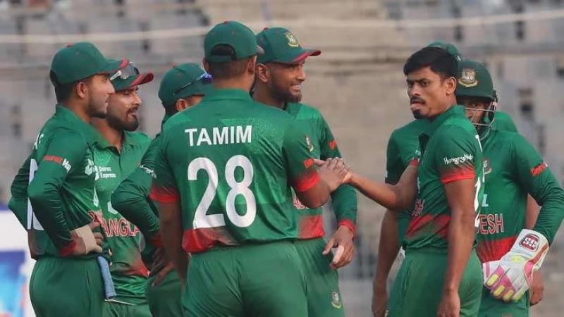 টাইগারদের স্পিন ইংলিশ টপঅর্ডারা হতাশ