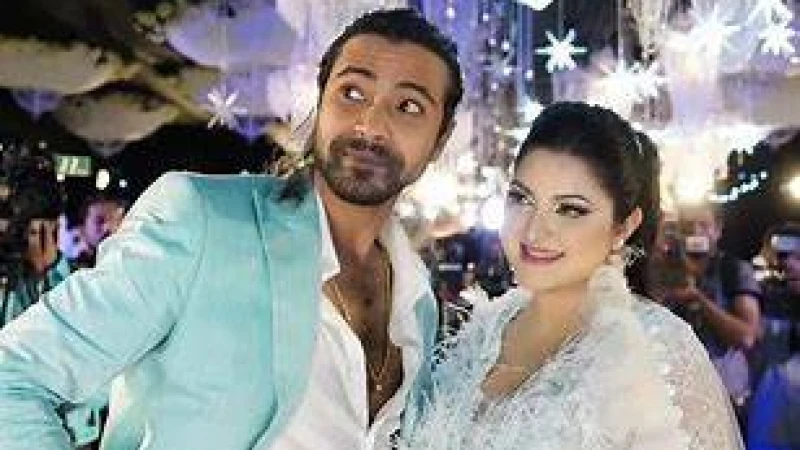 আনন্দে থেকো পরীমনির উদ্দেশ্যে রাজ