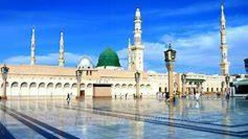 দুনিয়া ও আখিরাতের পথ অভিন্ন