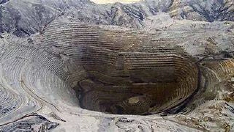 ১১ কিলোমিটার গভীর গর্ত কেন খুঁড়ছে চীন