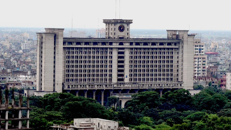 ঢাকা দক্ষিণ সিটি কর্পোরেশনের নিউমার্কেট অনস্ট্রিট কার পার্কিং, ধানমন্ডি লেক সেক্টর-৫ ও নগর ভবন অফিসার্স ক্যান্টিনের দরপত্র উন্মুক্তকরণ সভা অনুষ্ঠিত হয়েছে