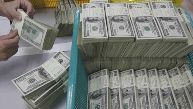 আমদানি কমছে তাও কাটছে না সংকট