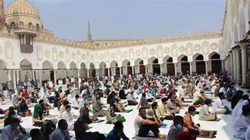 মিসরের বিখ্যাত মসজিদে জুমার নামাজ ২২৫ বছর পর